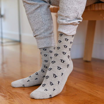 SOCKS THAT PROTECT PENGUINS