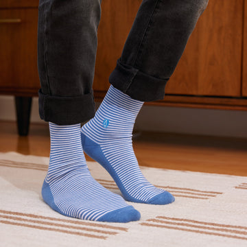 SOCKS THAT GIVE WATER